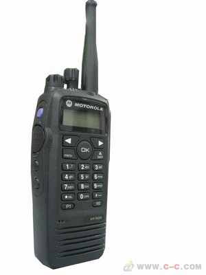 高效溝通，無(wú)縫協(xié)作 沃爾瑪超市中的摩托羅拉對(duì)講機(jī)與閩海電子科技